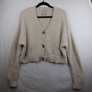 Love Change Italy Cropped Sweater Women's Medium Beige Oatmeal Button Soft Cozy